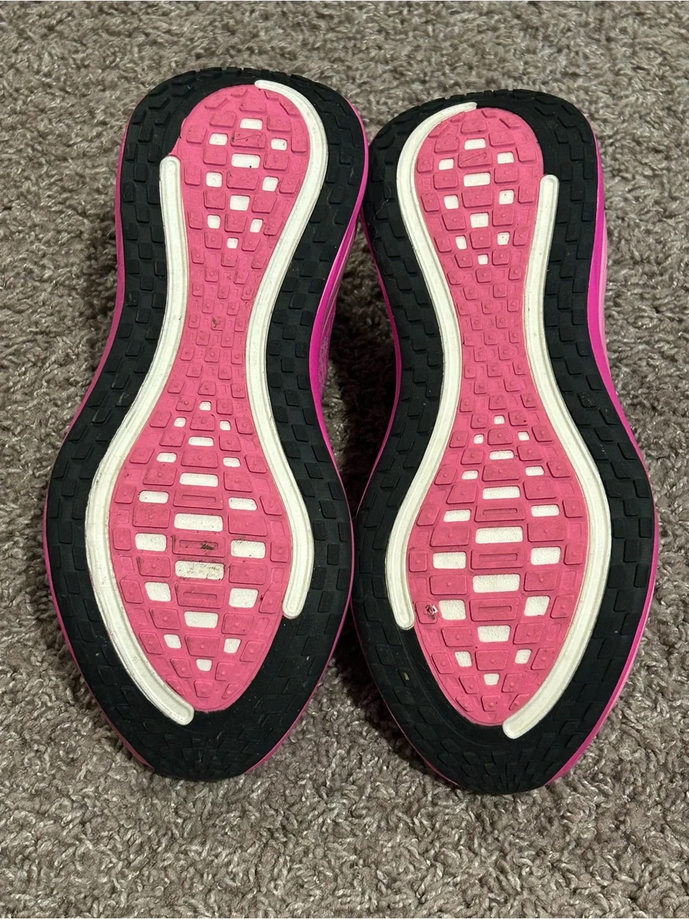 Nike Vomero Plus Road Running Shoes Women’s in Royal Fire Pink , size 10
